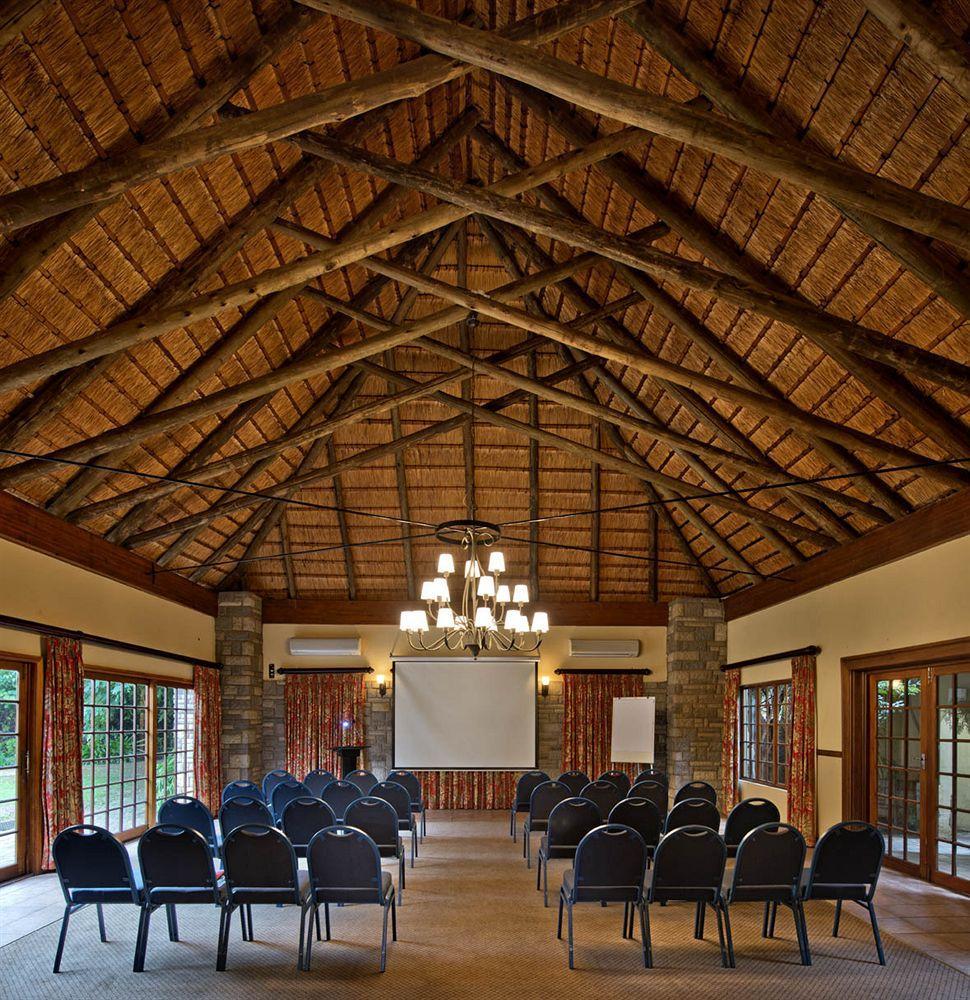 Champagne Sports Resort Drakensberg エクステリア 写真
