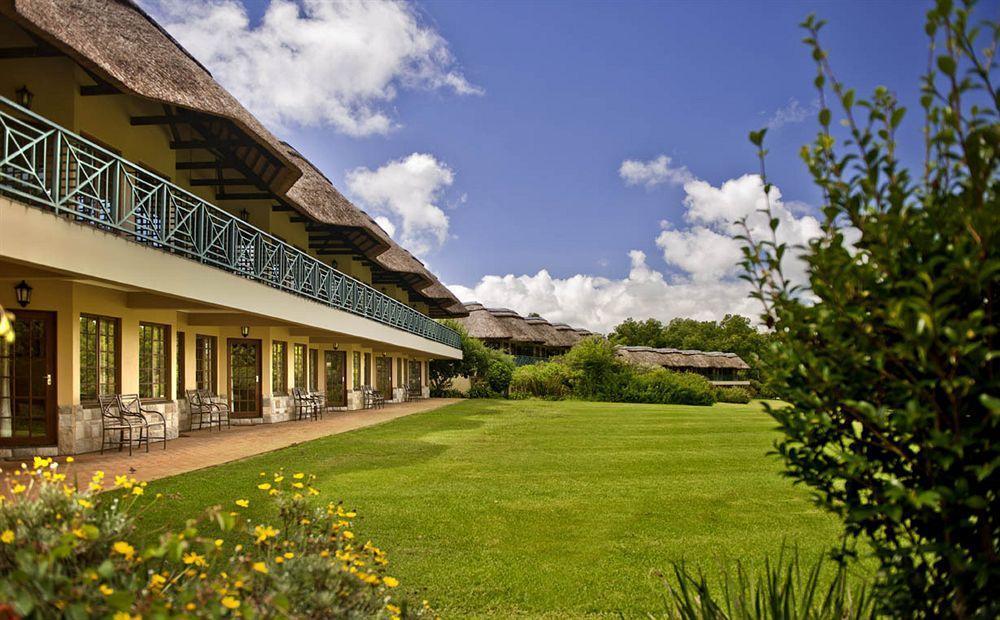 Champagne Sports Resort Drakensberg エクステリア 写真