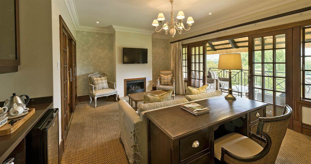 Champagne Sports Resort Drakensberg エクステリア 写真